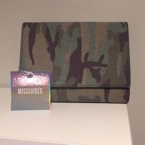 Missguided Camo Clutch bag